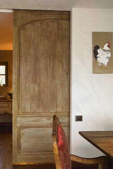 Stile provenzale: porta a scrigno - clicca per ingrandire
