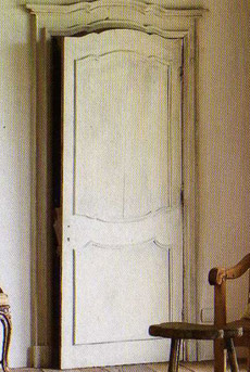 Stile provenzale: porta francese del Secolo XVIII - clicca per ingrandire