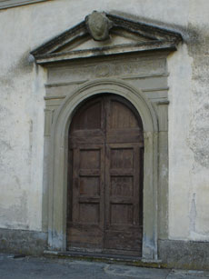 Chiesa Santa Maria Olmi - Borgo San Lorenzo (Firenze) - portone in castagno